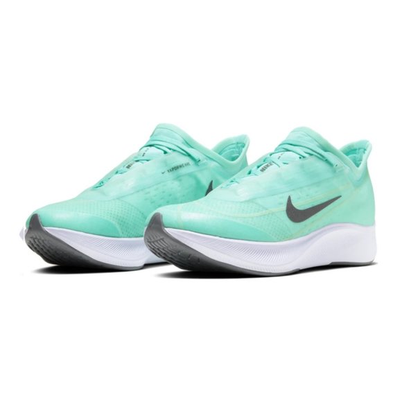 Nike Woman’s Zoom Fly 3 Running Shoes Sneakers , Size 6, Aurora Green